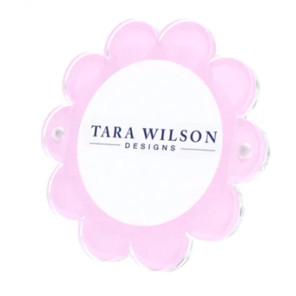 NEW TARA WILSON DESIGNS daisy acrylic frame in pastel pink